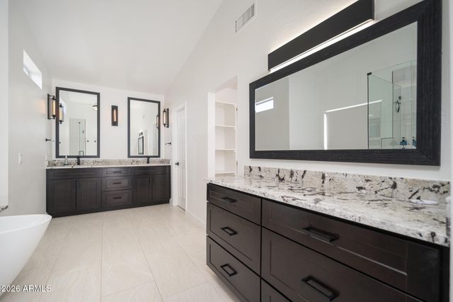 4601 E EVERETT Drive, Phoenix, AZ 85032