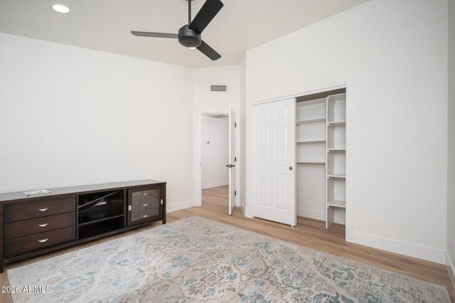 4601 E EVERETT Drive, Phoenix, AZ 85032