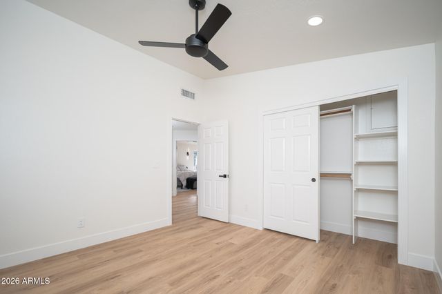 4601 E EVERETT Drive, Phoenix, AZ 85032