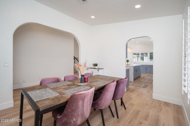 4601 E EVERETT Drive, Phoenix, AZ 85032