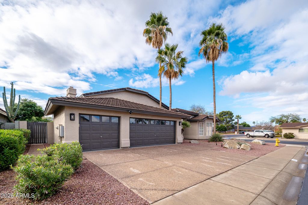 4601 E EVERETT Drive, Phoenix, AZ 85032