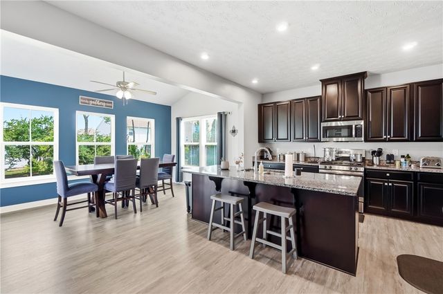 2657 Blueflag Street, Tipp City, OH 45371
