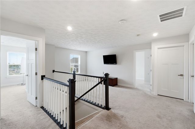 2657 Blueflag Street, Tipp City, OH 45371