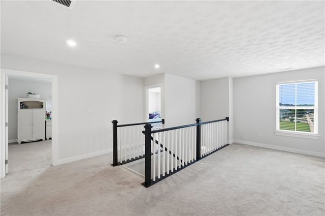 2657 Blueflag Street, Tipp City, OH 45371