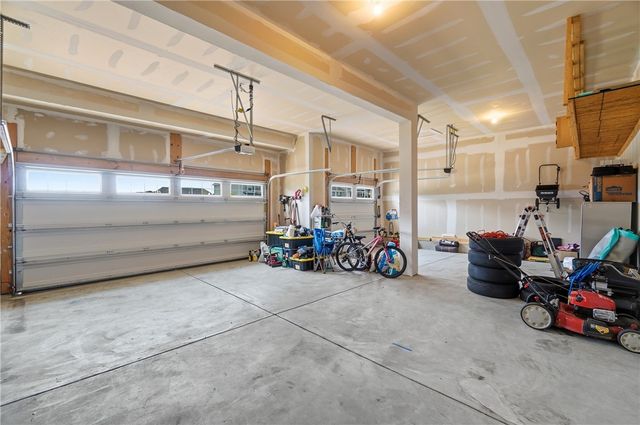 2657 Blueflag Street, Tipp City, OH 45371
