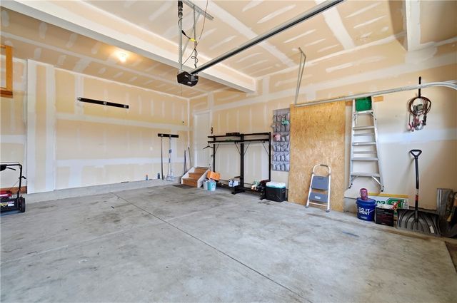 2657 Blueflag Street, Tipp City, OH 45371