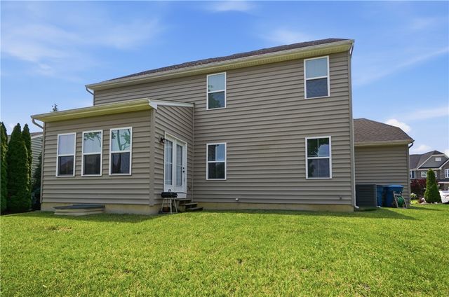 2657 Blueflag Street, Tipp City, OH 45371