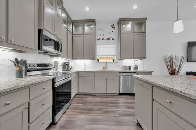 1838 Life Avenue, Dallas, TX 75212