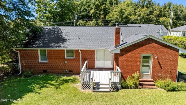 4083 Pitt Street, Ayden, NC 28513