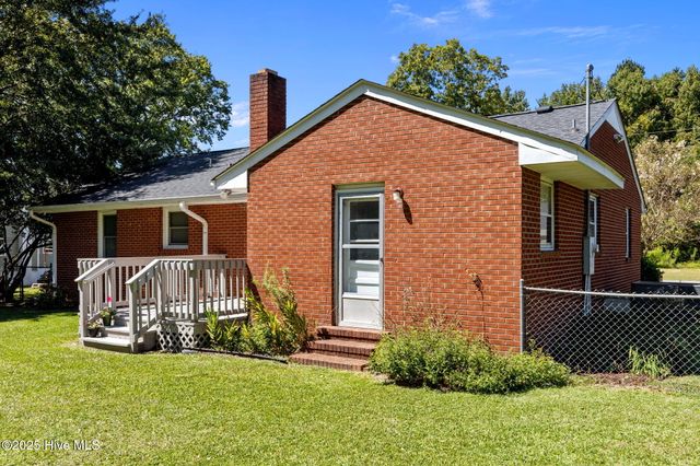 4083 Pitt Street, Ayden, NC 28513