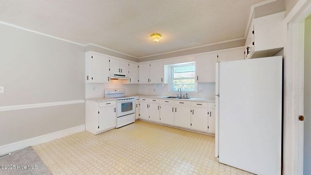 4083 Pitt Street, Ayden, NC 28513
