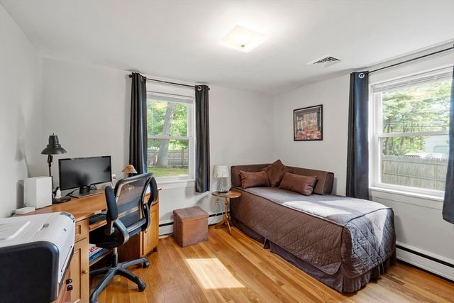 15 Suncrest Ave, Wilmington, MA 01887