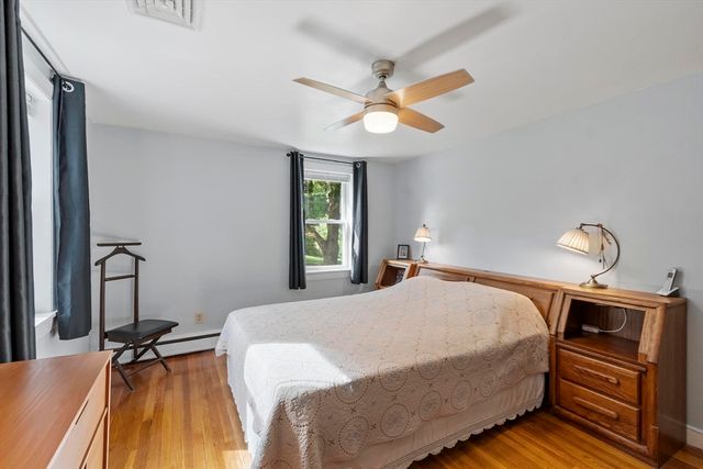 15 Suncrest Ave, Wilmington, MA 01887