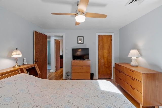 15 Suncrest Ave, Wilmington, MA 01887