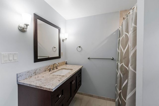 15 Suncrest Ave, Wilmington, MA 01887