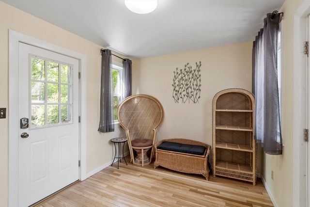 15 Suncrest Ave, Wilmington, MA 01887