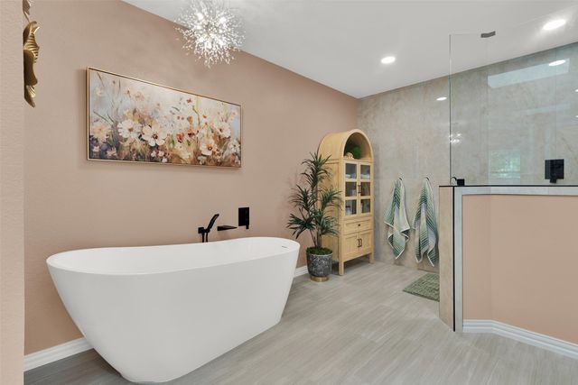 7605 Willowood Court, Fort Worth, TX 76112