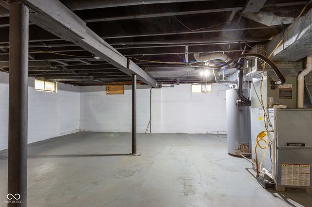 2738 W 18th Street, Anderson, IN 46011