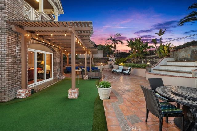 3246 Sitio Avellana, Carlsbad, CA 92009