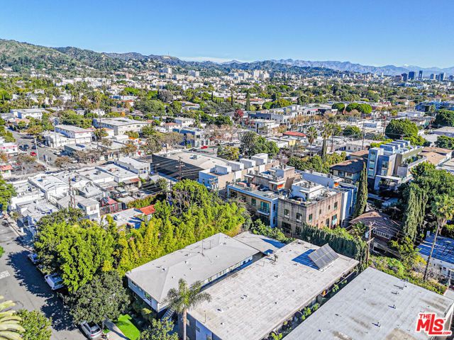 1040 N Genesee Avenue, West Hollywood, CA 90046