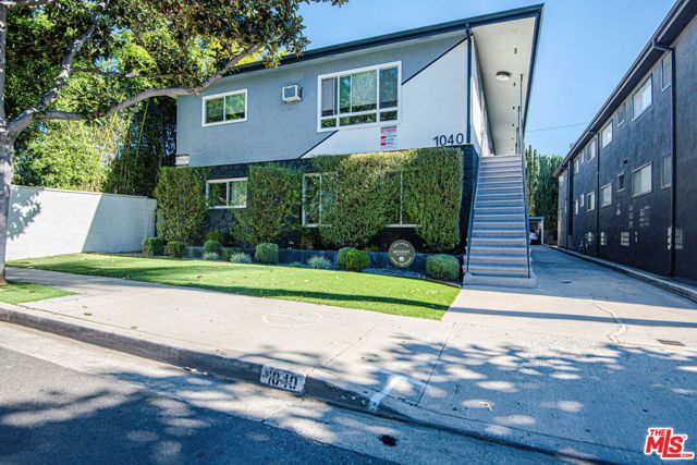 1040 N Genesee Avenue, West Hollywood, CA 90046