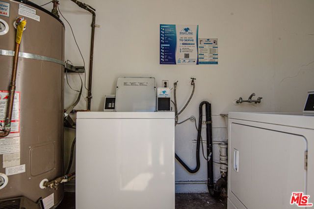 1040 N Genesee Avenue, West Hollywood, CA 90046