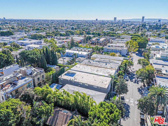 1040 N Genesee Avenue, West Hollywood, CA 90046