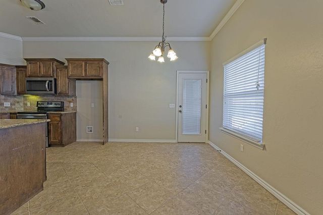 4413 Boardwalk Avenue, Moore, OK 73160