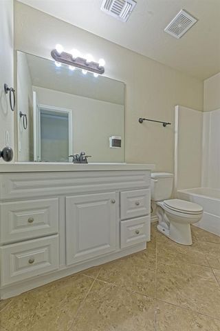 4413 Boardwalk Avenue, Moore, OK 73160