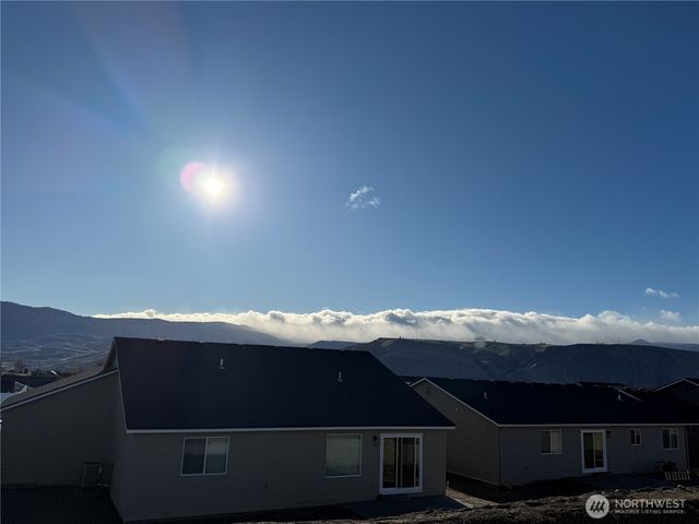 2408 2nd Street SE, East Wenatchee, WA 98802