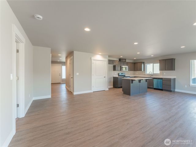 2408 2nd Street SE, East Wenatchee, WA 98802