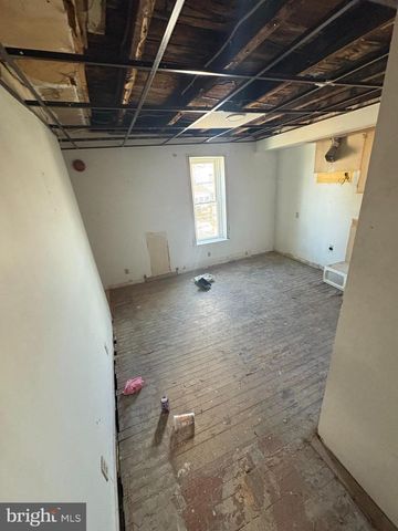 6200 DICKENS AVE, Philadelphia, PA 19142