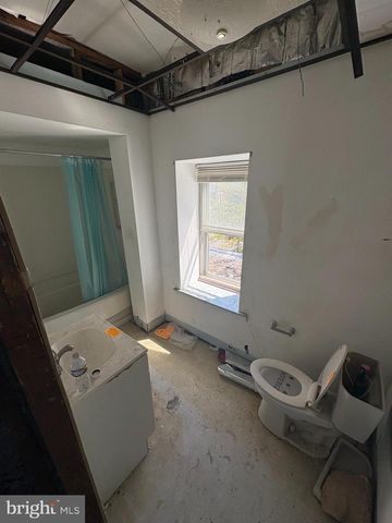 6200 DICKENS AVE, Philadelphia, PA 19142