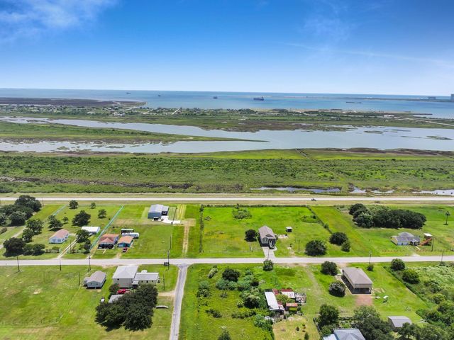 1326 Broadway, Port Bolivar, TX 77650