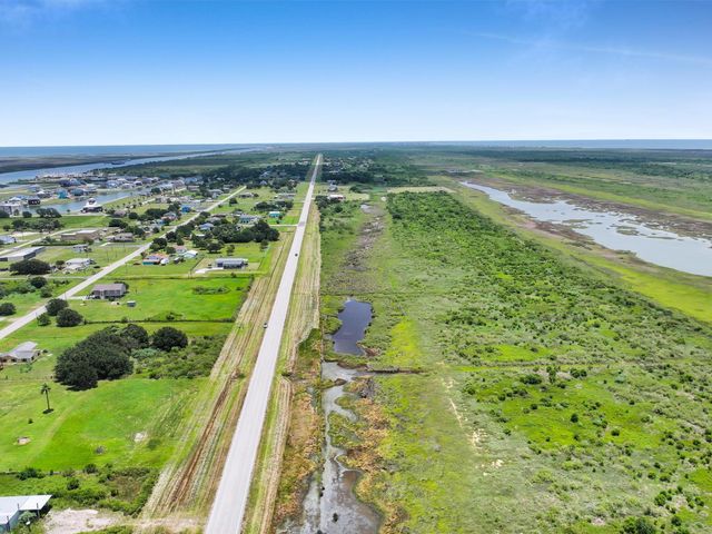 1326 Broadway, Port Bolivar, TX 77650
