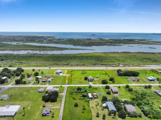 1326 Broadway, Port Bolivar, TX 77650