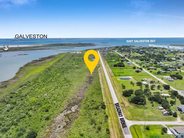 1326 Broadway, Port Bolivar, TX 77650