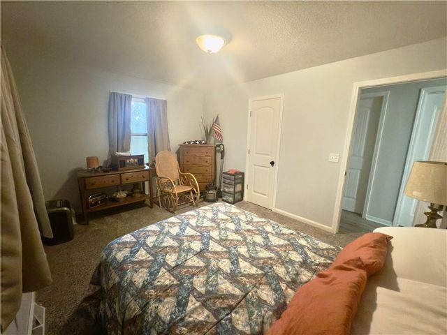 16020 S 1200th Road, Nevada, MO 64772