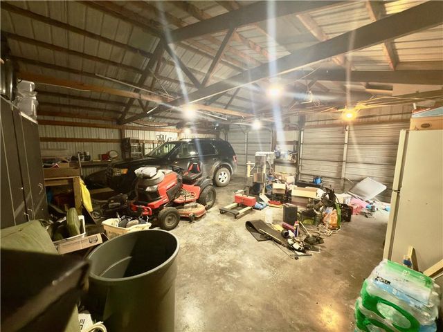 16020 S 1200th Road, Nevada, MO 64772