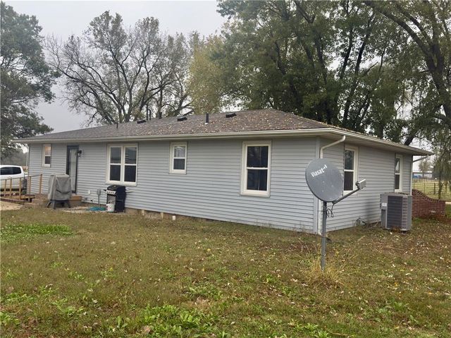 16020 S 1200th Road, Nevada, MO 64772