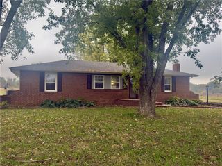 16020 S 1200th Road, Nevada, MO 64772