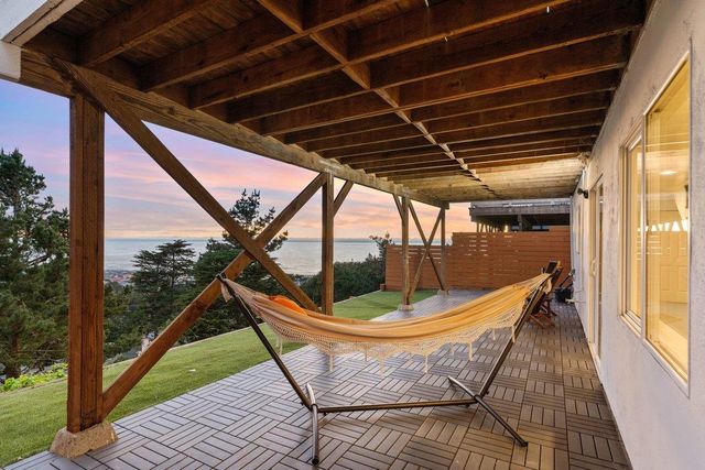 170 Beachview Avenue, Pacifica, CA 94044