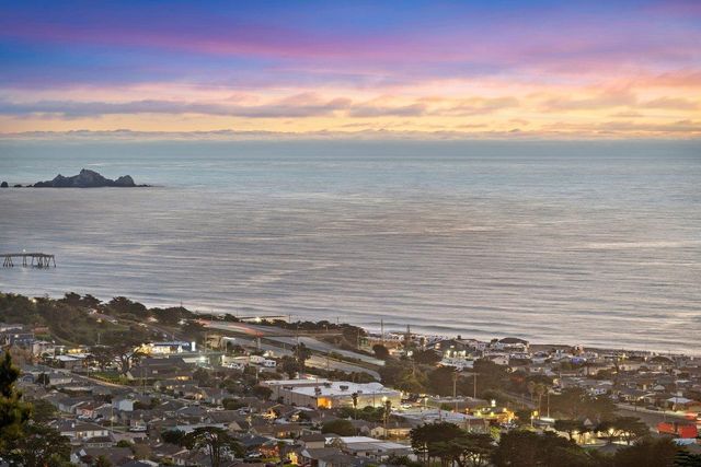 170 Beachview Avenue, Pacifica, CA 94044