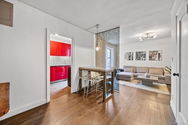 5525 31st Avenue 3L, Woodside, NY 11377