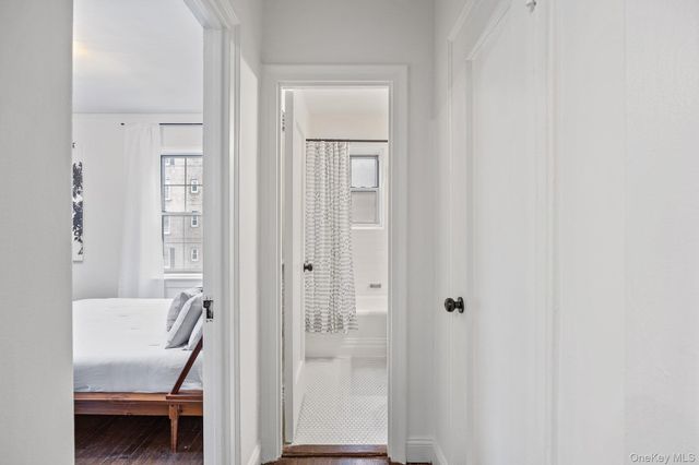 5525 31st Avenue 3L, Woodside, NY 11377