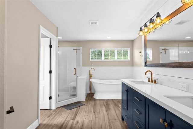 7104 MOSS LEDGE RUN, Land O Lakes, FL 34637