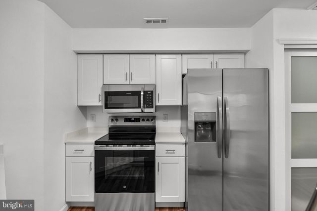 336 WALDEN, Robbinsville, NJ 08691