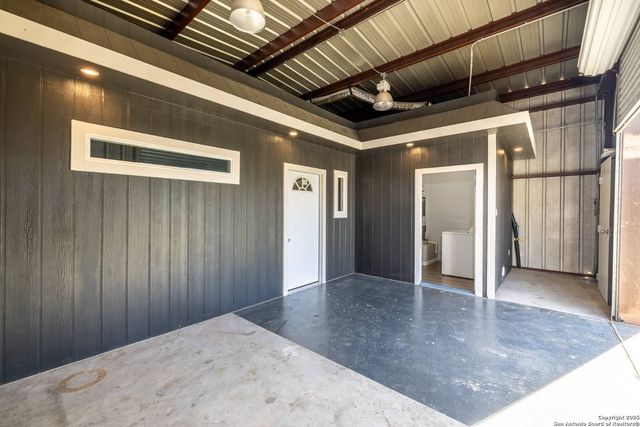 304 E 9th, Nordheim, TX 78141