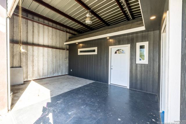 304 E 9th, Nordheim, TX 78141