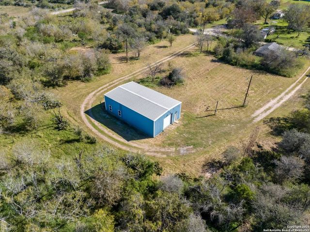 304 E 9th, Nordheim, TX 78141